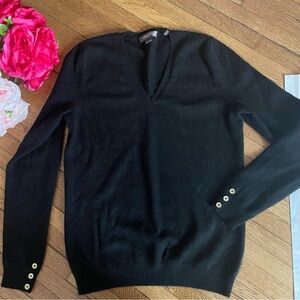 100% Cashmere women’s black sweater gold button cuffs medium Christopher Fischer